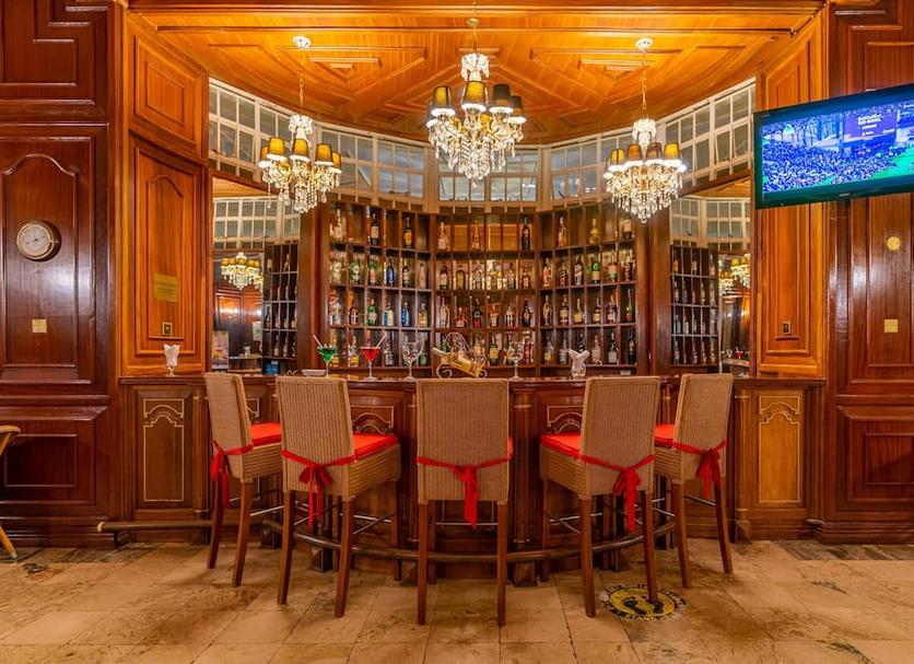 Bar Photo