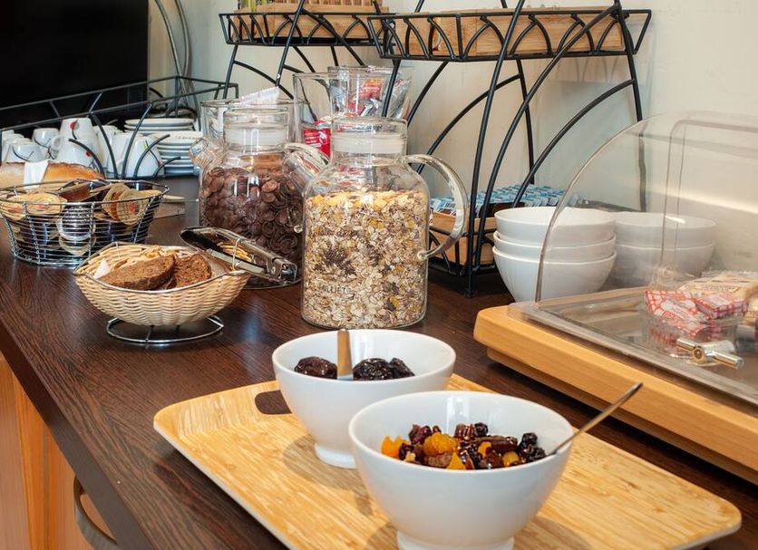 Buffet Photo