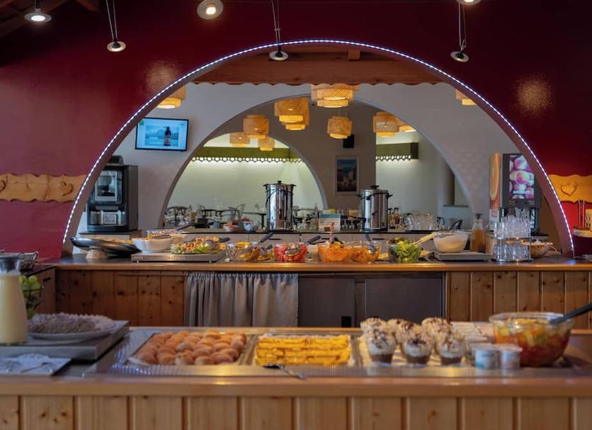Buffet Photo
