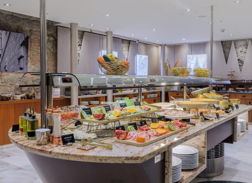 Buffet Photo