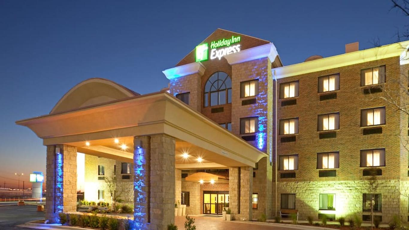 Holiday Inn Express & Suites Lubbock West