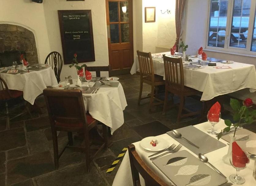 Restaurant Photo