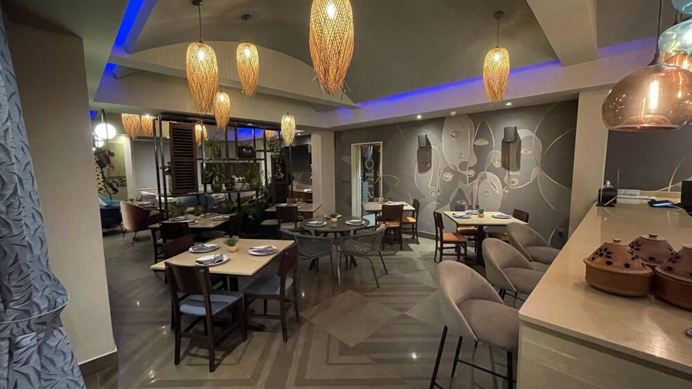 Roots Hotel Apartment