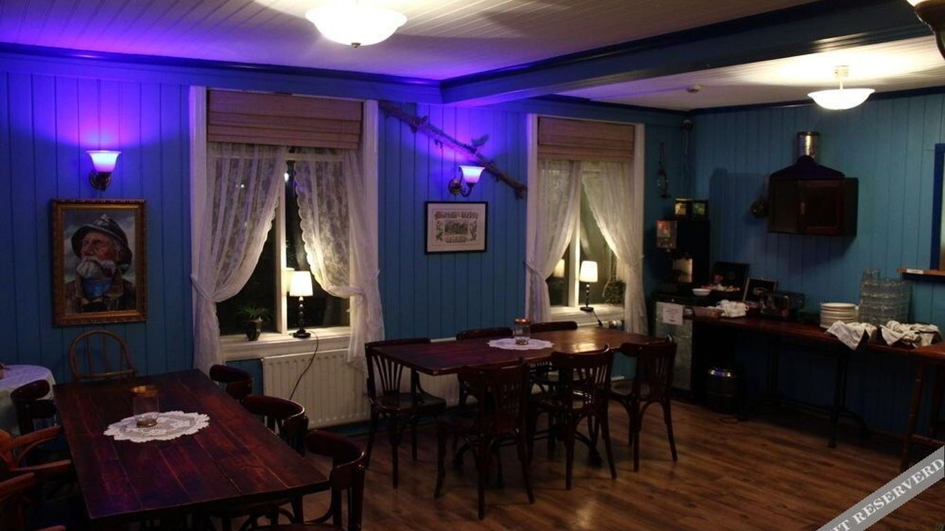 Studio 22
