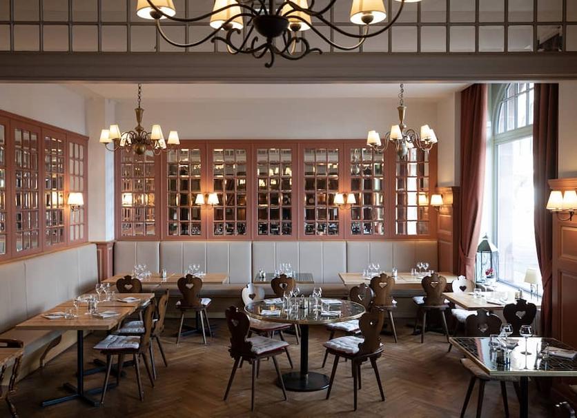 Restaurant Photo