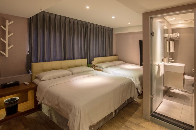Urtrip Hotel