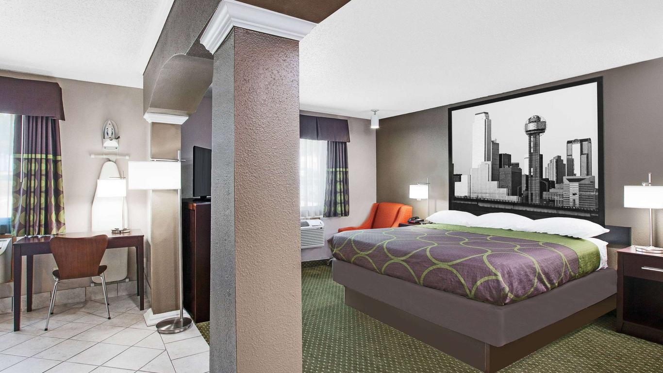 Super 8 By Wyndham Bedford Dfw Airport West