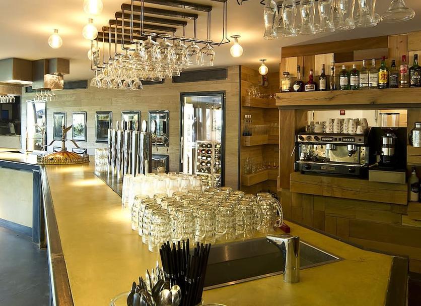 Bar Photo