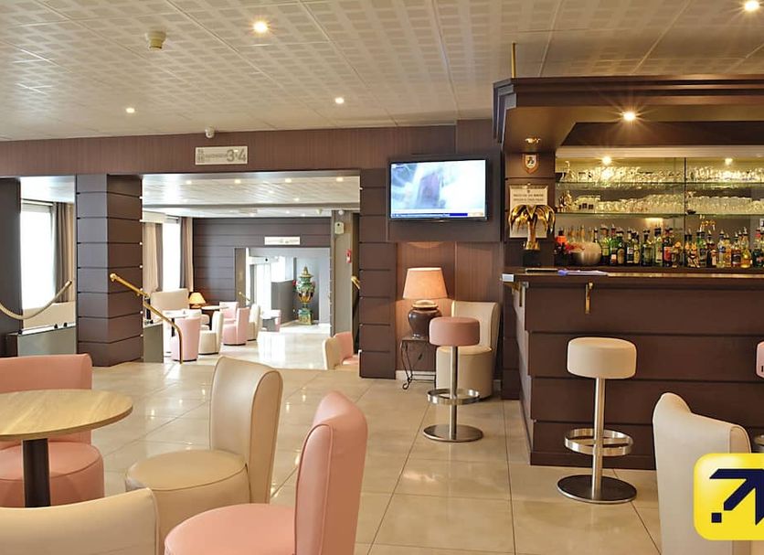 Bar Photo
