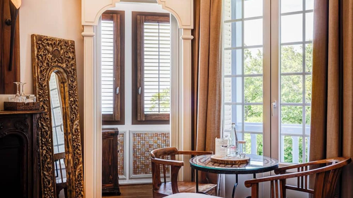 Chateau Des Avenieres