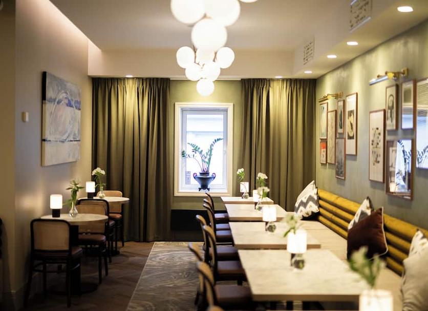 Restaurant Photo