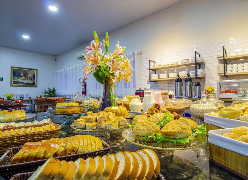 Buffet Photo