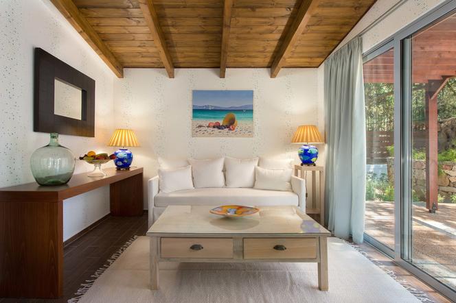 Dionysos Hotel