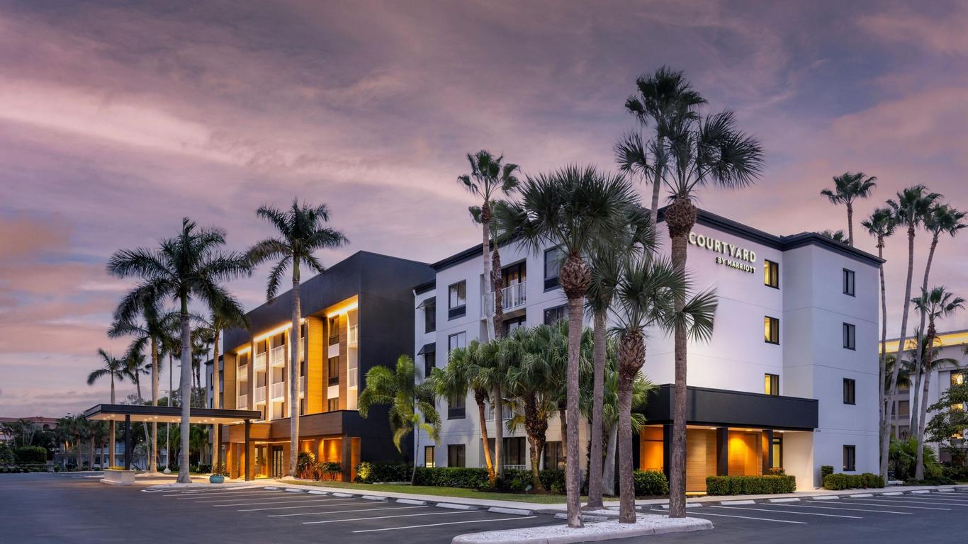 Courtyard by Marriott Naples