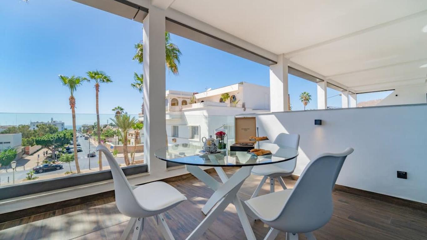 Petit Palace Suites Hotel