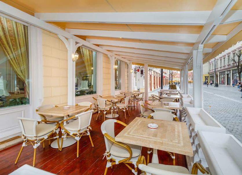 Restaurant Photo