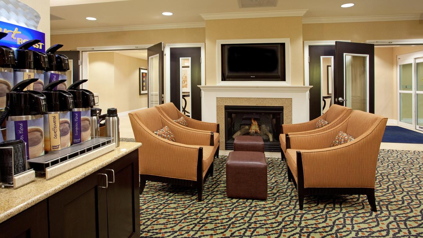 Holiday Inn Express & Suites Newberry