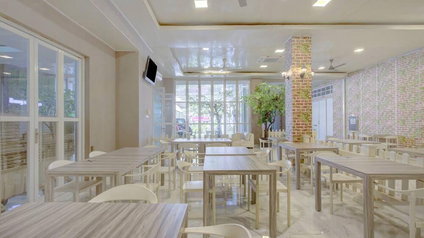 Hotel O Bunga Dahlia Near Istiqlal Mosque
