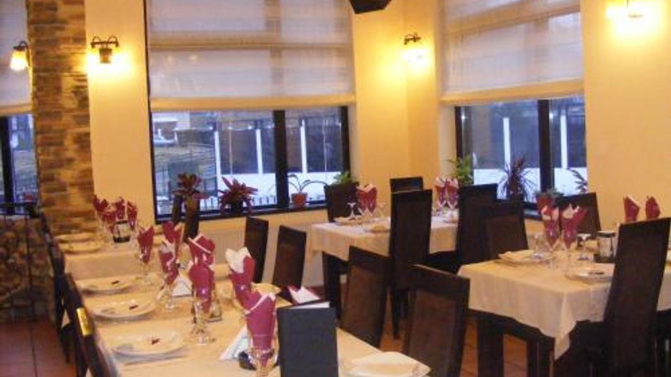 Hillden Boutioe Cazare & Restaurant