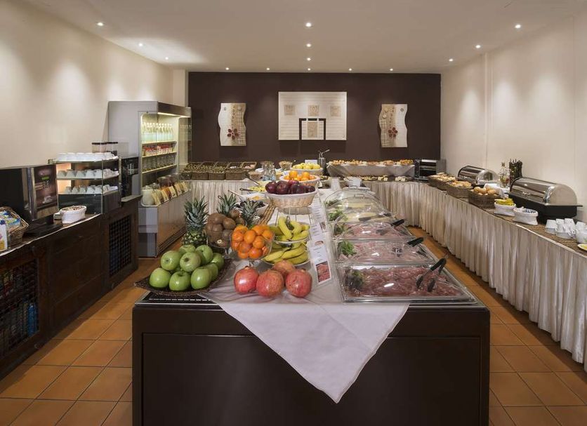 Buffet Photo