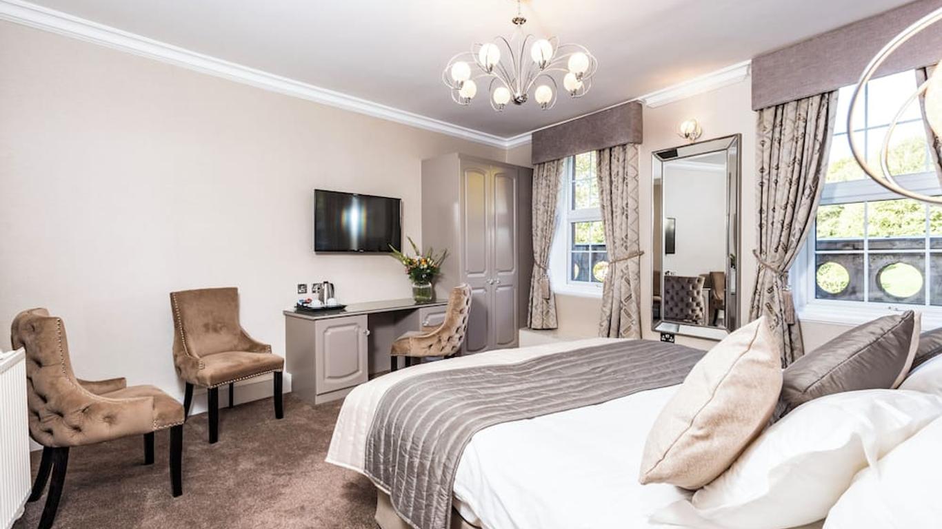 Borough Arms Hotel