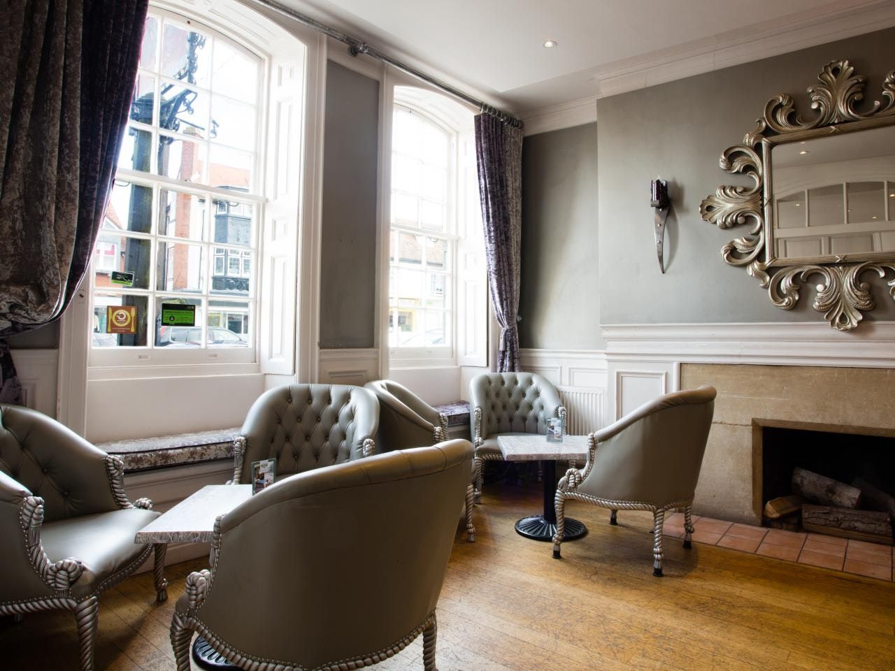 Salon