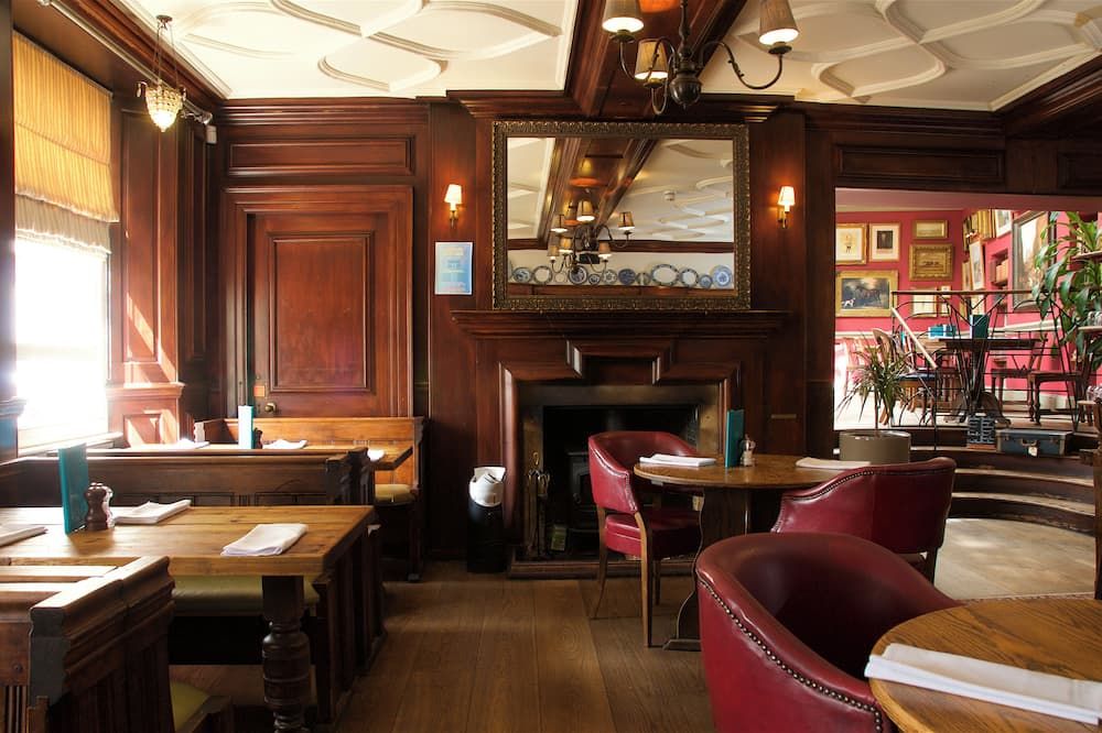 Restaurant Photo
