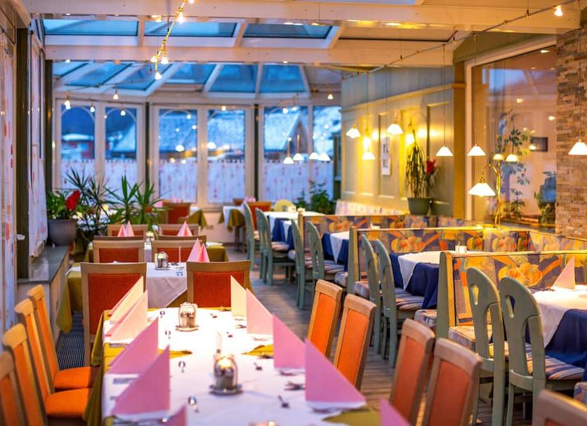 Restaurant Photo