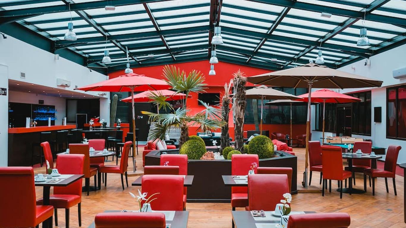 Zenia Hotel & Spa