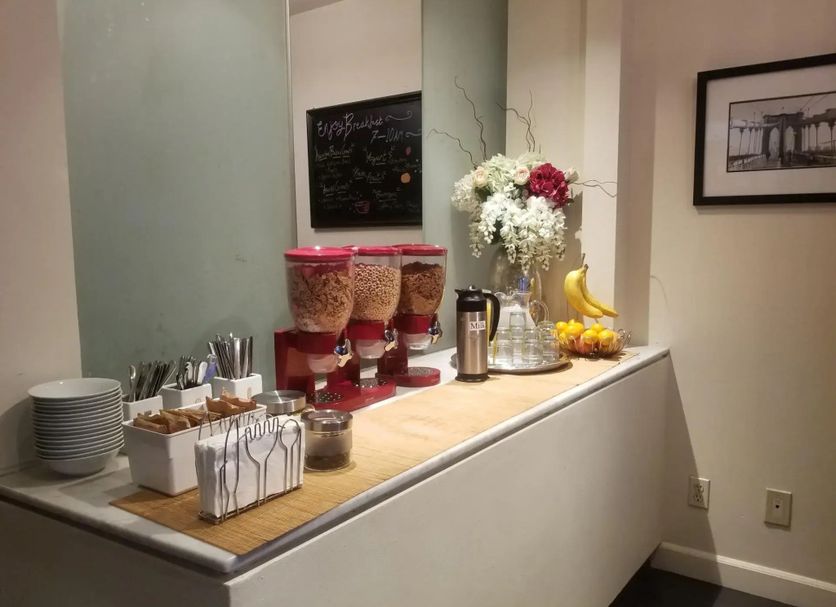Buffet Photo
