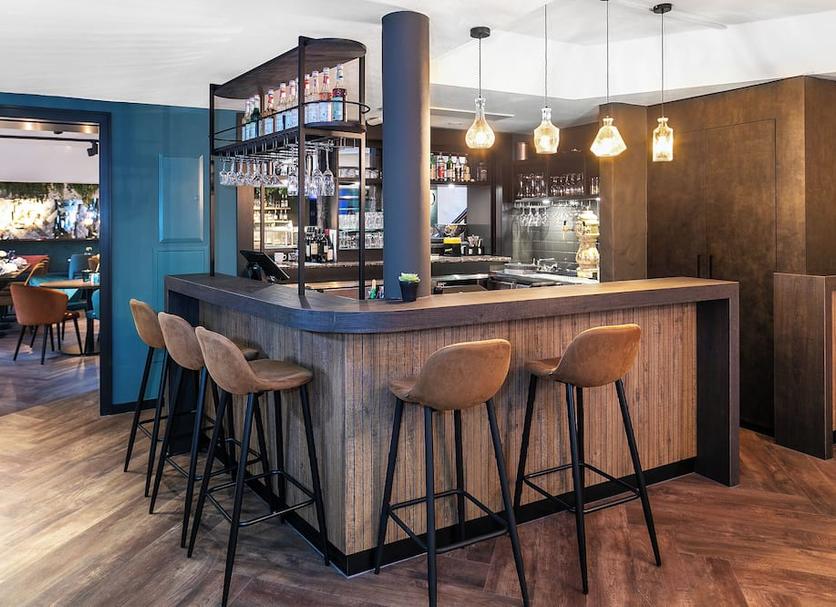 Bar Photo