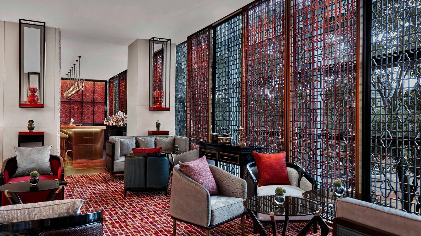 The Ritz-Carlton Beijing, Financial Street