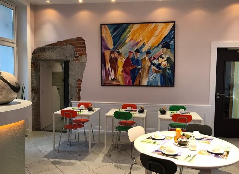 Restaurant Photo