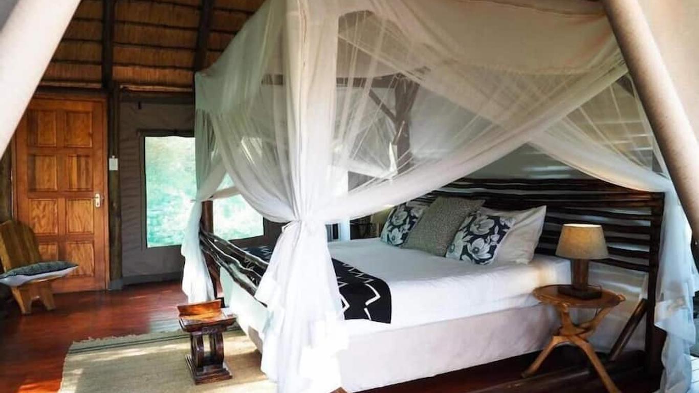Muweti Bush Lodge