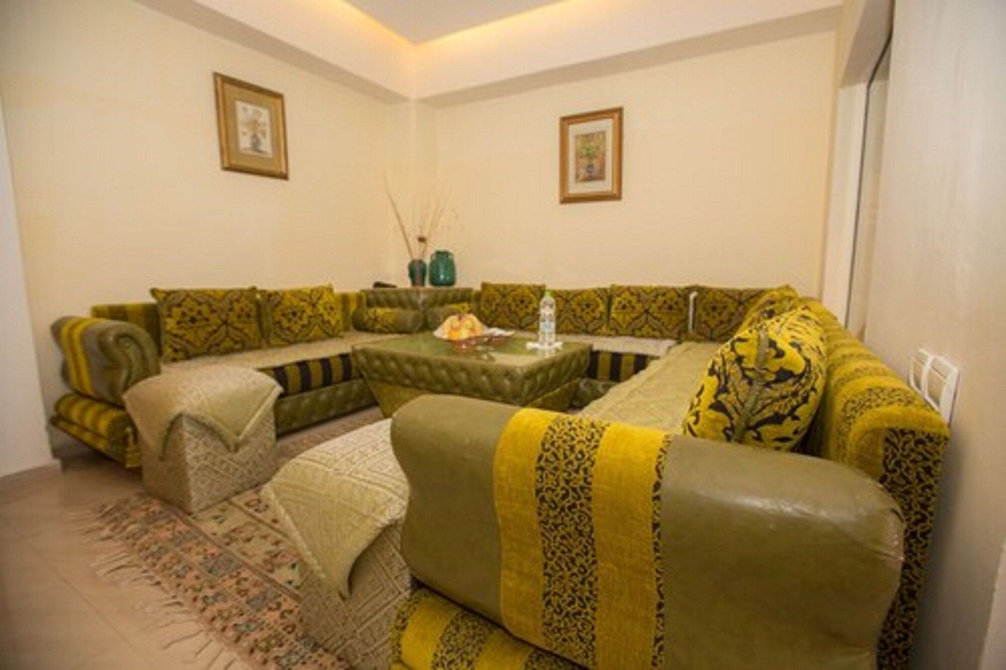 Salon