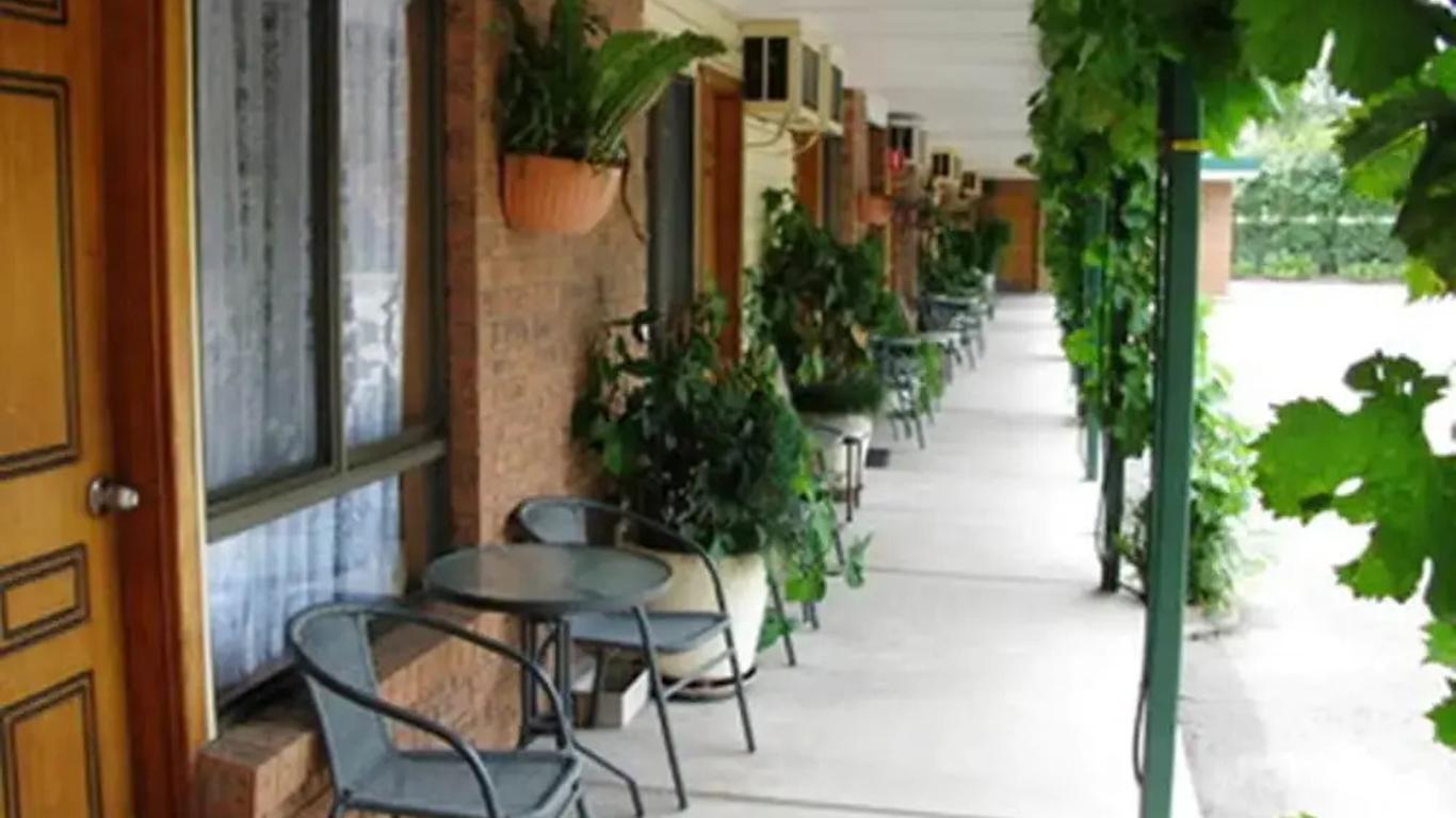 The Wayfarer Motel