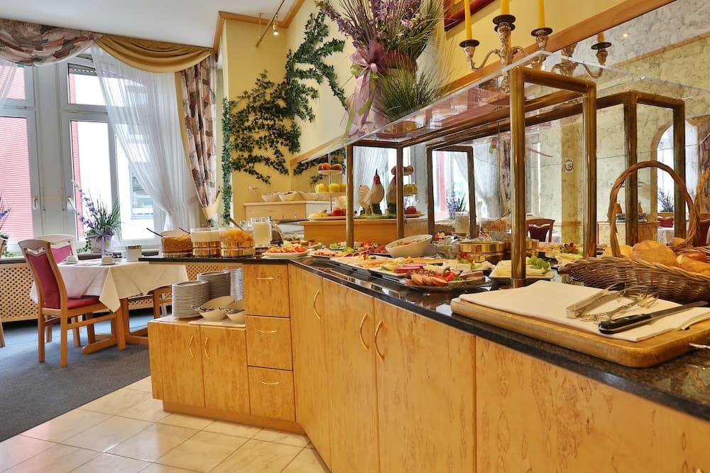 Buffet Photo