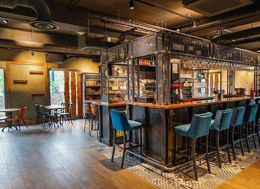 Bar Photo