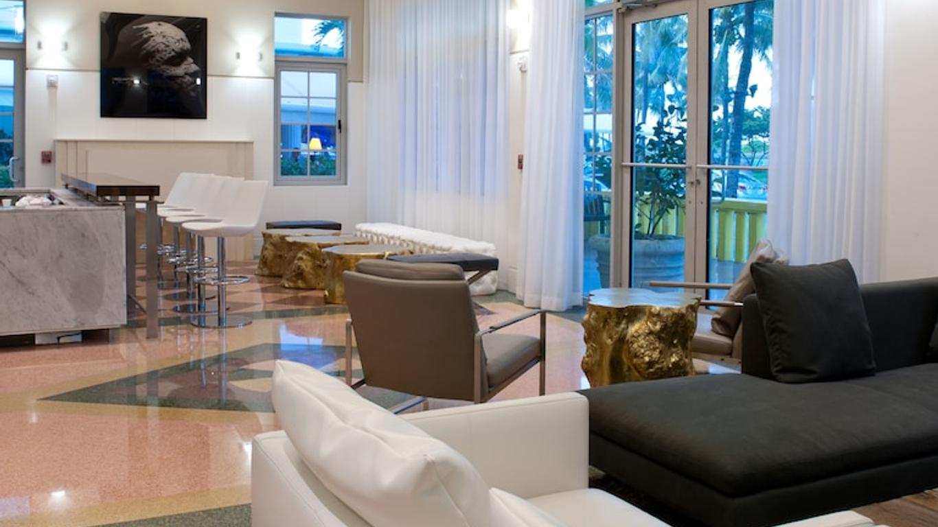 Leslie Hotel Ocean Drive