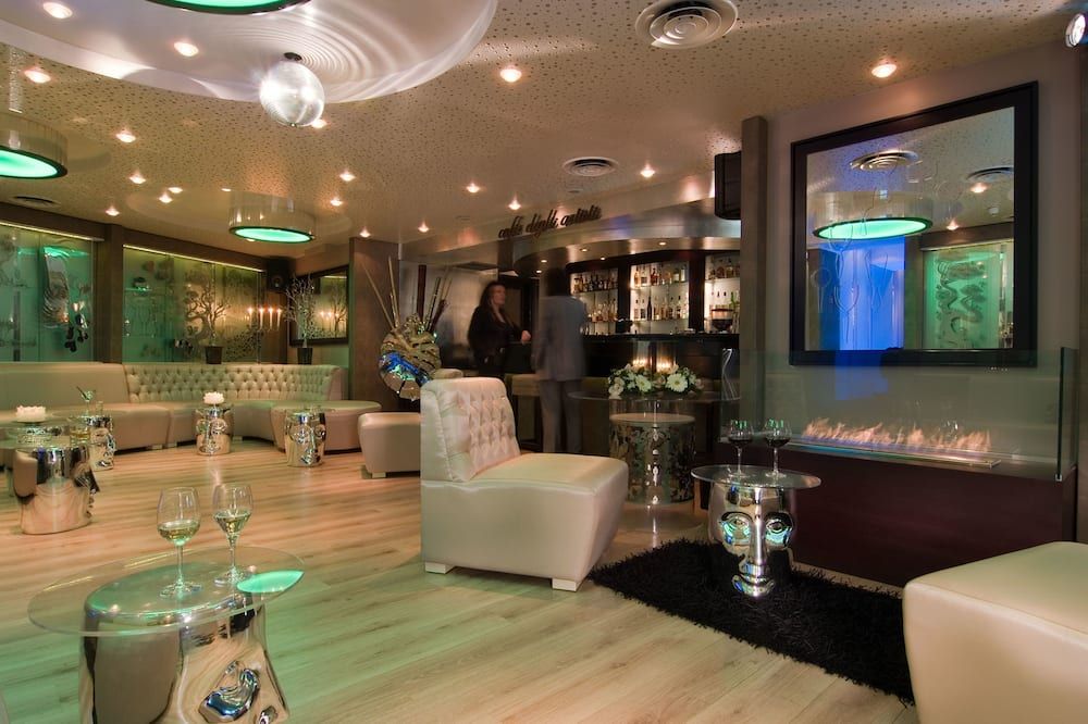 Salon