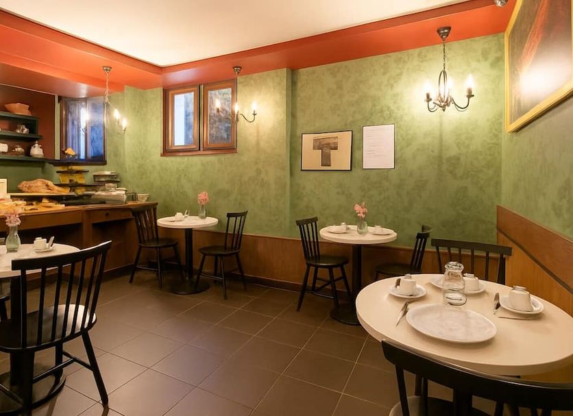 Restaurant Photo