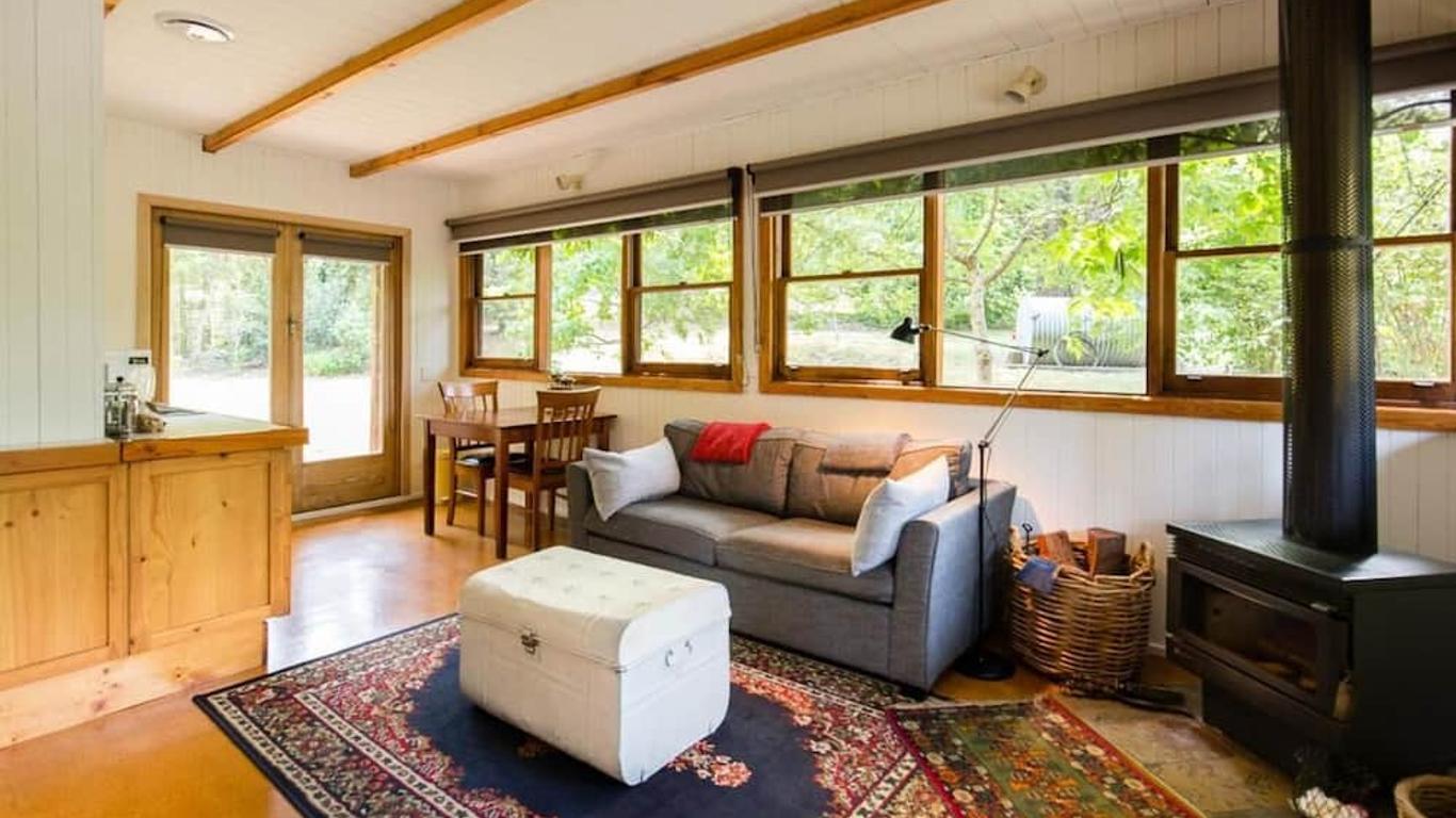 Braeside Mount Macedon Country Retreat Bed and Breakfast