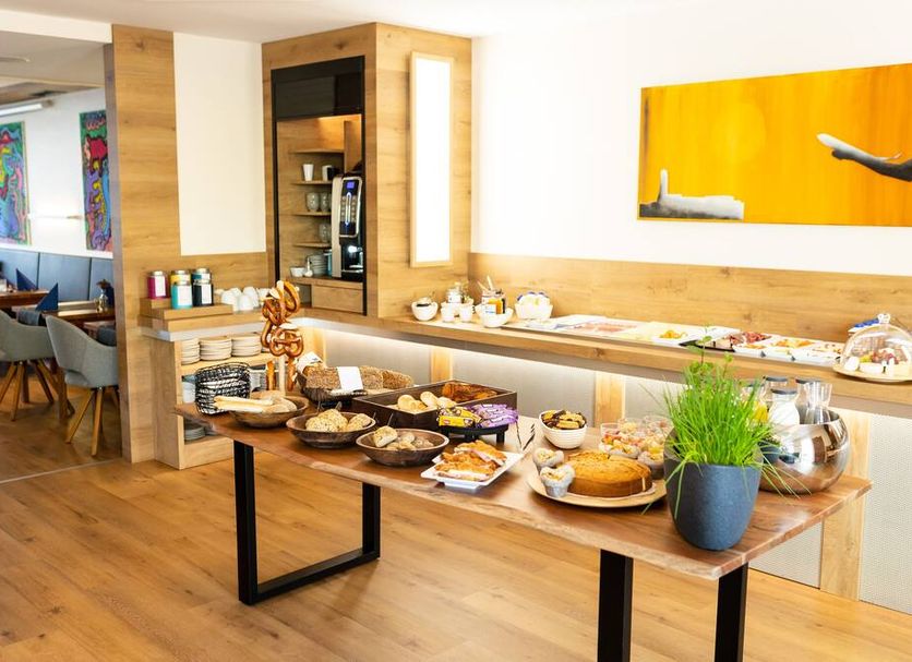 Buffet Photo