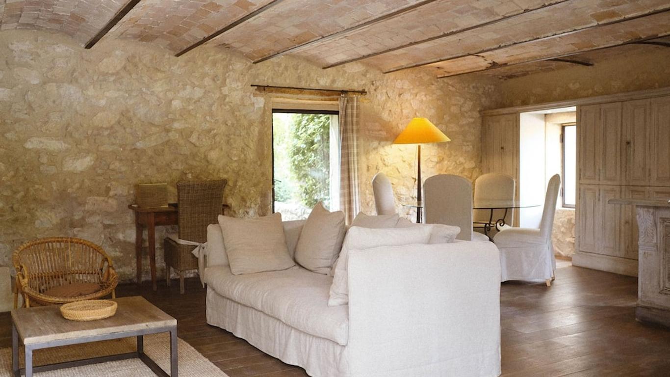 Le Galinier, Lourmarin, an authentic Beaumier Guesthouse
