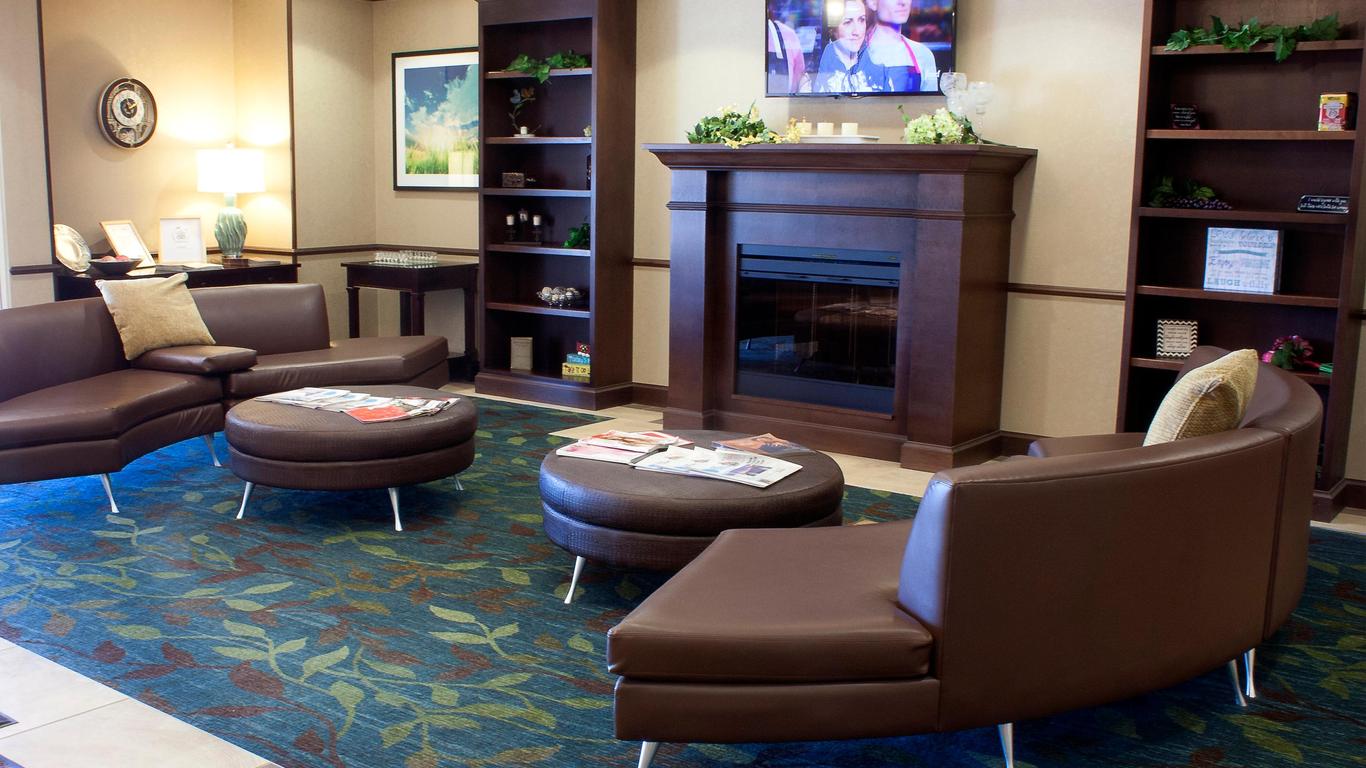 Candlewood Suites Youngstown W - I-80 Niles Area, An IHG Hotel