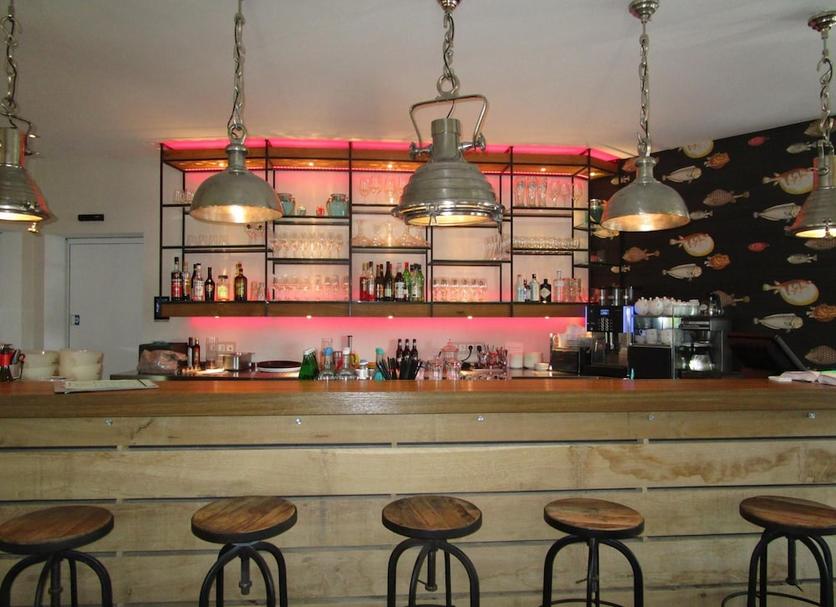 Bar Photo