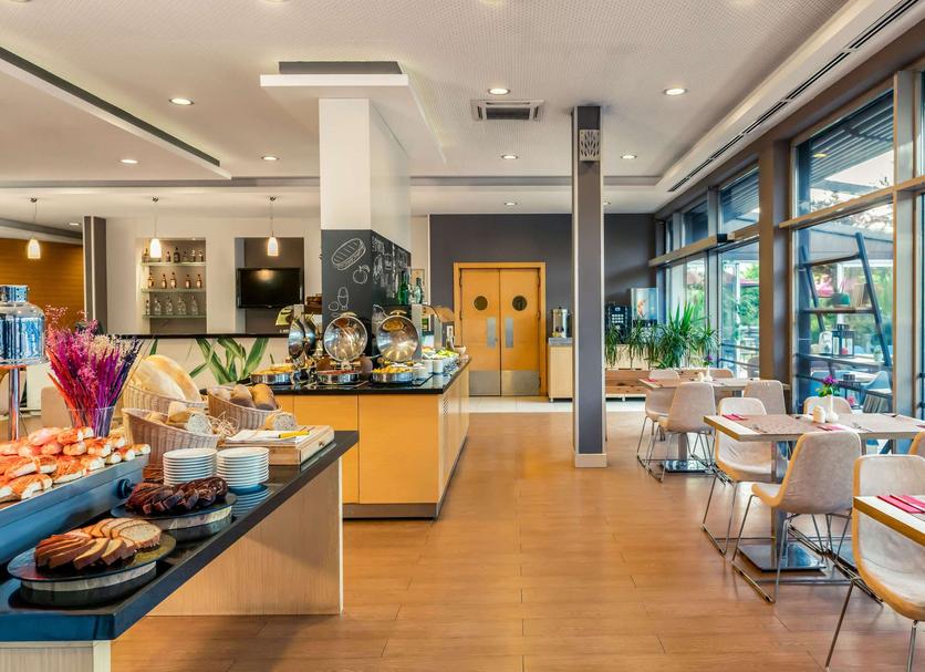 Buffet Photo