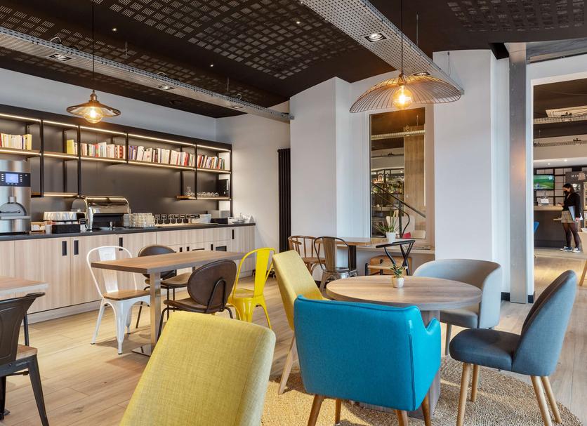 Restaurant Photo
