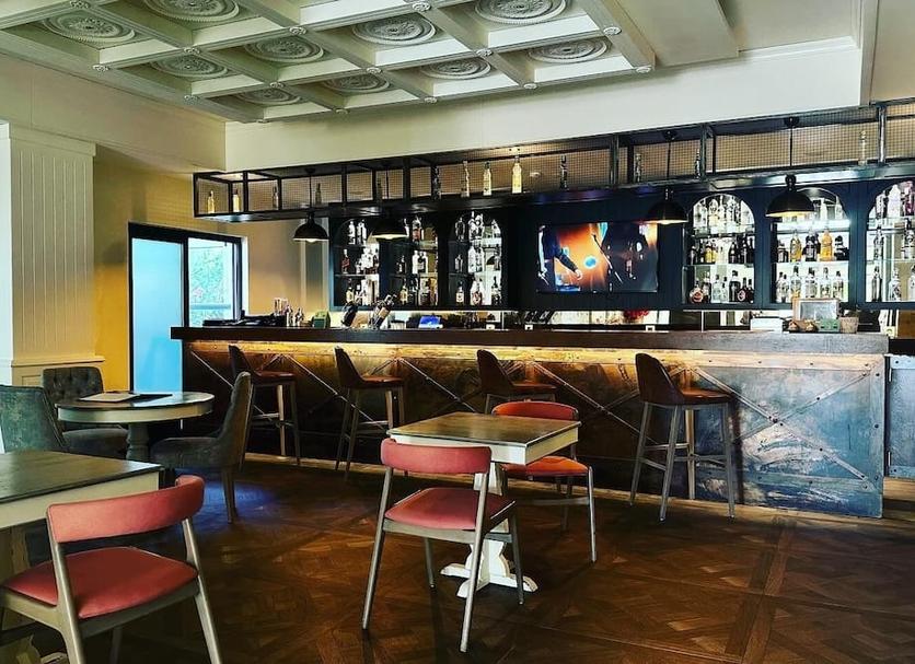 Bar Photo