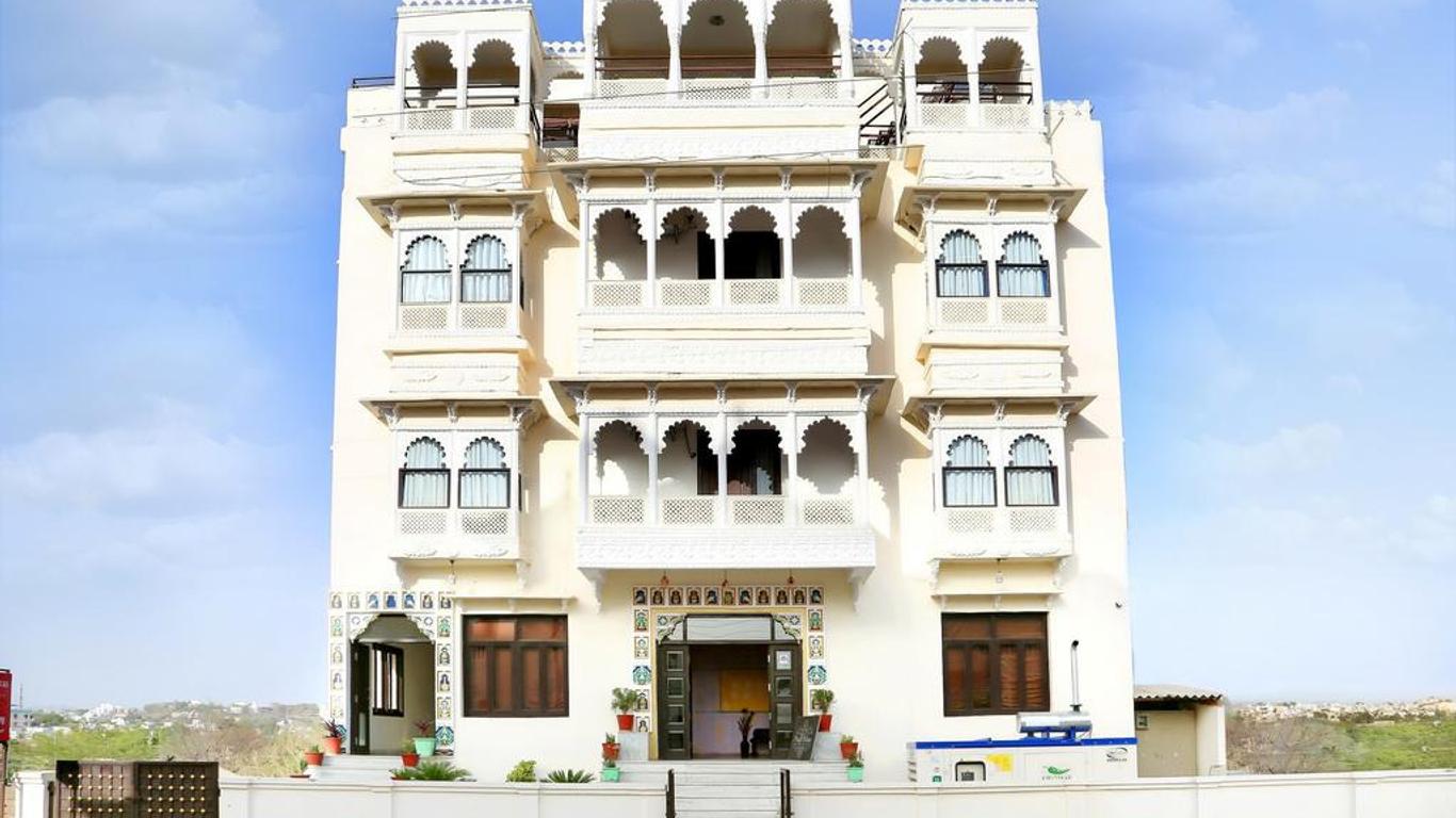 Hotel Royal Pratap Niwas